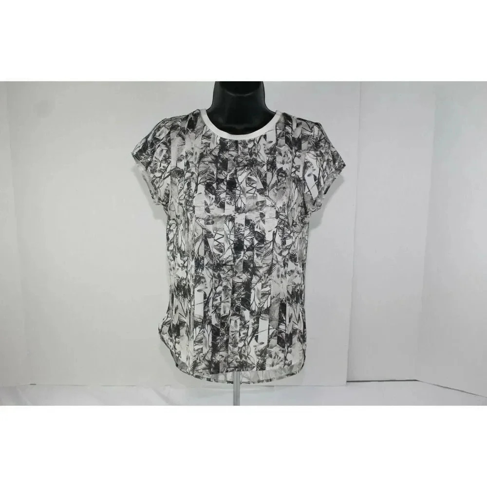 Ladies H&M Top Size 4 With No Stains
